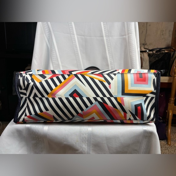 Tory Burch EUC Large Tote - Picture 10 of 17